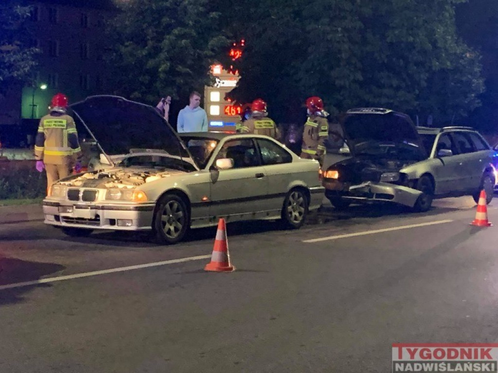 Tarnobrzeg. Wypadek na ulicy Sikorskiego. Jedna osoba w szpitalu [zdjęcia]