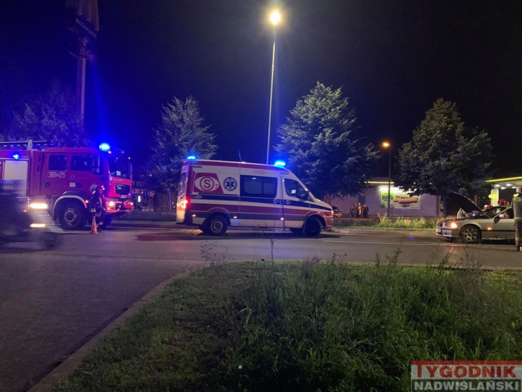 Tarnobrzeg. Wypadek na ulicy Sikorskiego. Jedna osoba w szpitalu [zdjęcia]