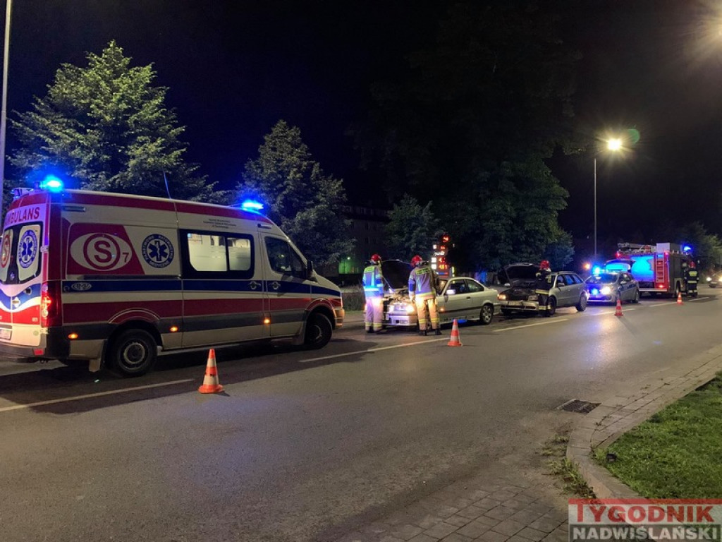 Tarnobrzeg. Wypadek na ulicy Sikorskiego. Jedna osoba w szpitalu [zdjęcia]