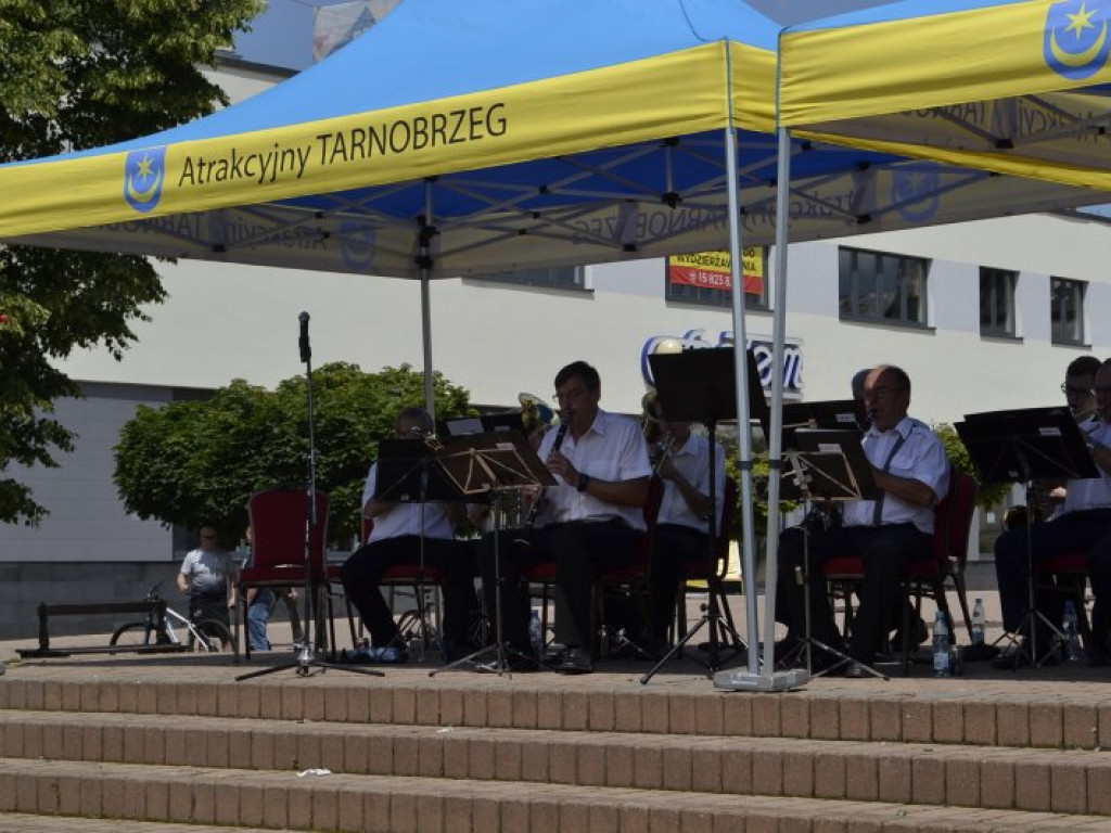Miejska Orkiestra Dęta zagrała w Tarnobrzegu [zdjęcia]