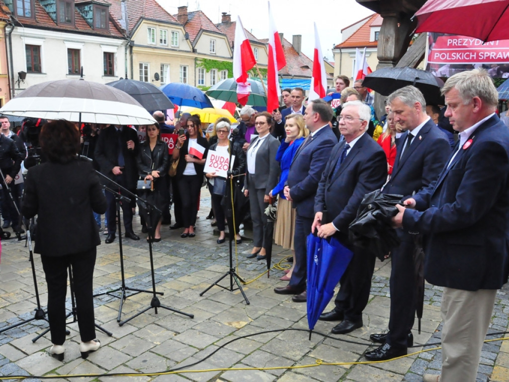 Marszałek Elżbieta Witek w Sandomierzu [zdjęcia]