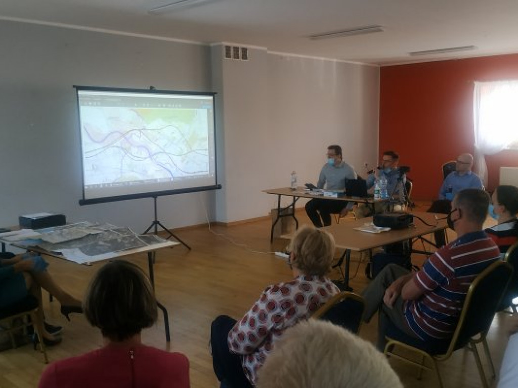 Spotkanie informacyjne w sprawie drogi S74 w Rzeczycy Długiej [zdjęcia]