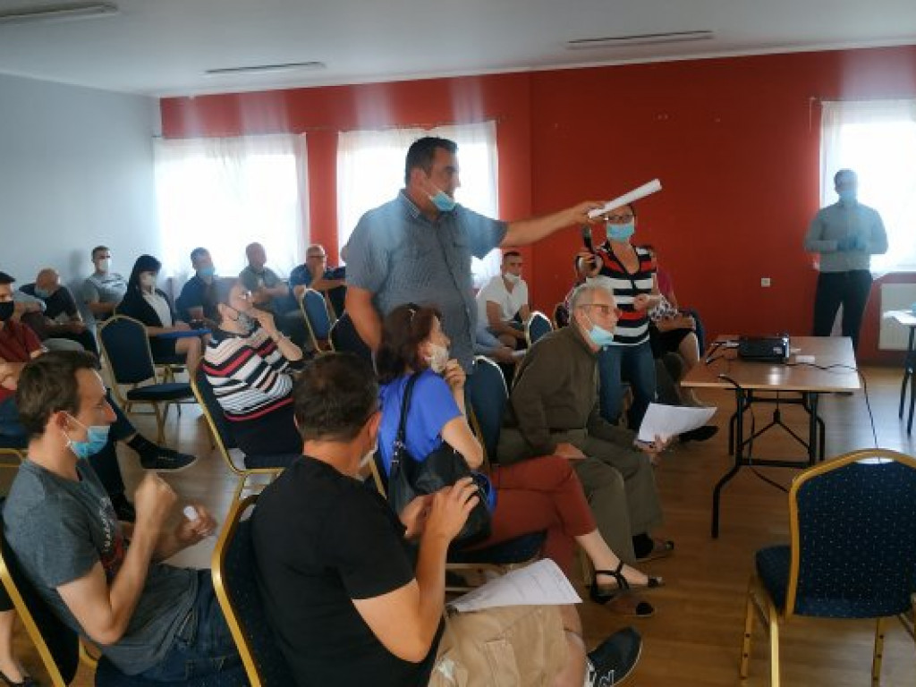 Spotkanie informacyjne w sprawie drogi S74 w Rzeczycy Długiej [zdjęcia]