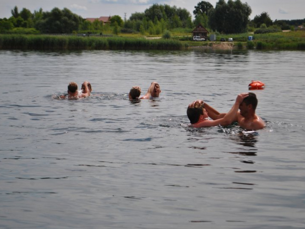Kursy ratownictwa wodnego nad Jeziorem Tarnobrzeskim. WPR zaprasza! [zdjęcia]