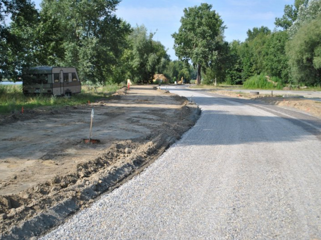 Trwają prace nad Jeziorem Tarnobrzeskim. Są postępy [zdjęcia]
