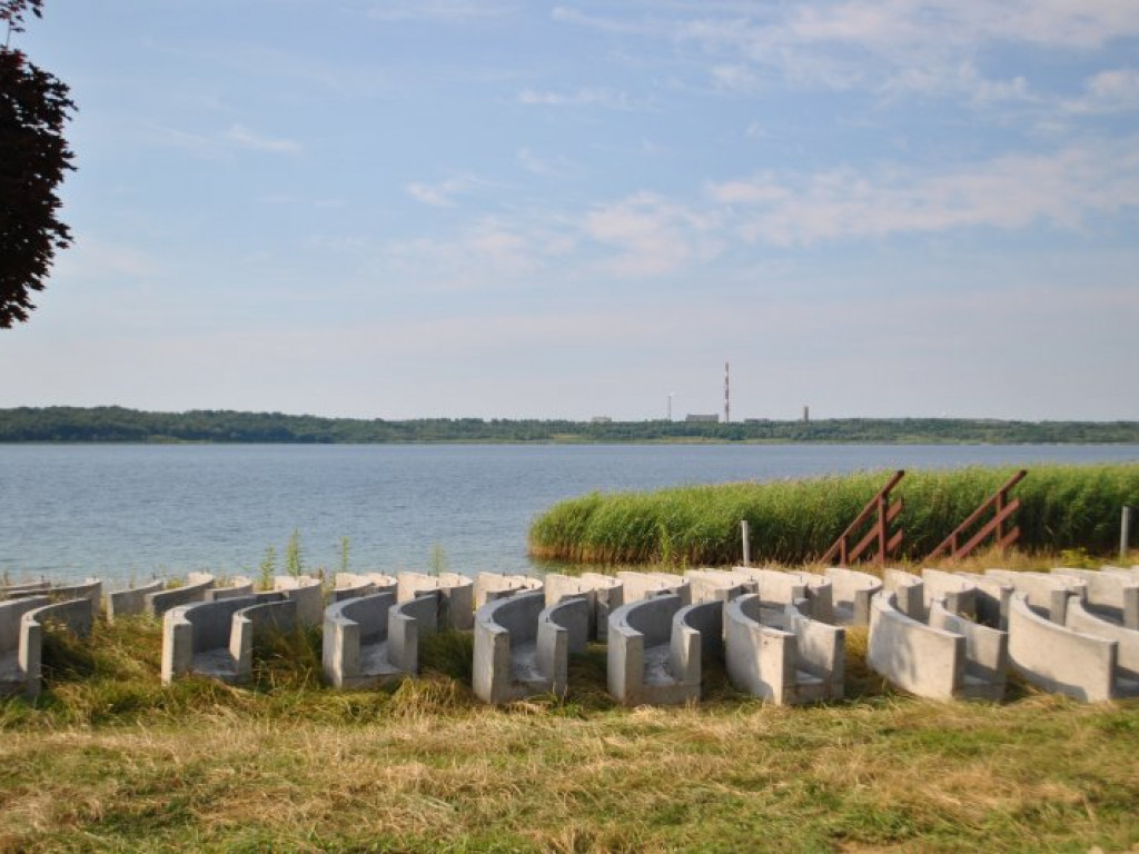 Trwają prace nad Jeziorem Tarnobrzeskim. Są postępy [zdjęcia]