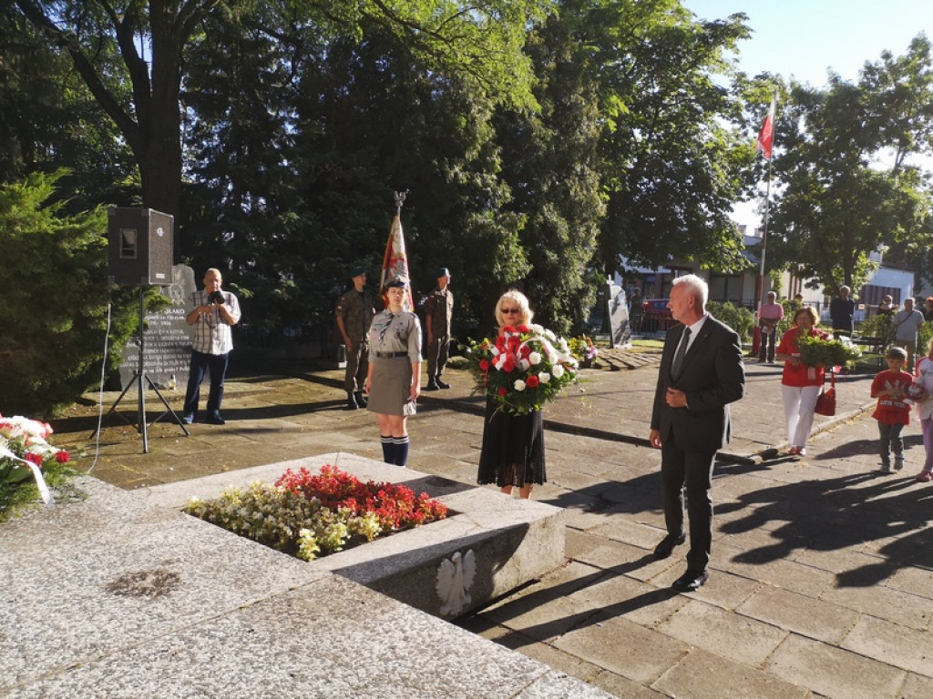 W Tarnobrzegu uczcili warszawskich powstańców (zdjęcia)