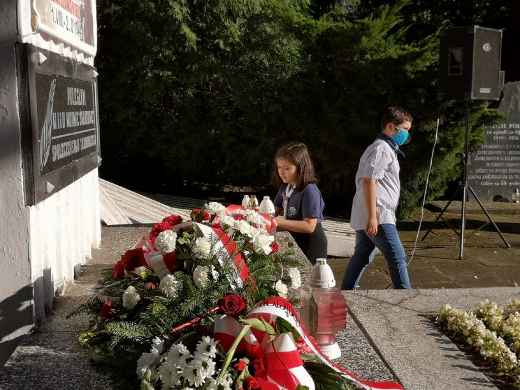 W Tarnobrzegu uczcili warszawskich powstańców (zdjęcia)