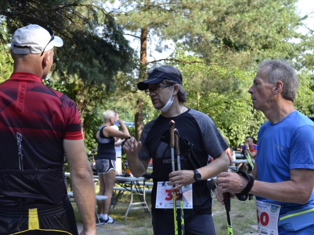 Mistrzostwa Tarnobrzega Nordic Walking (zdjęcia)