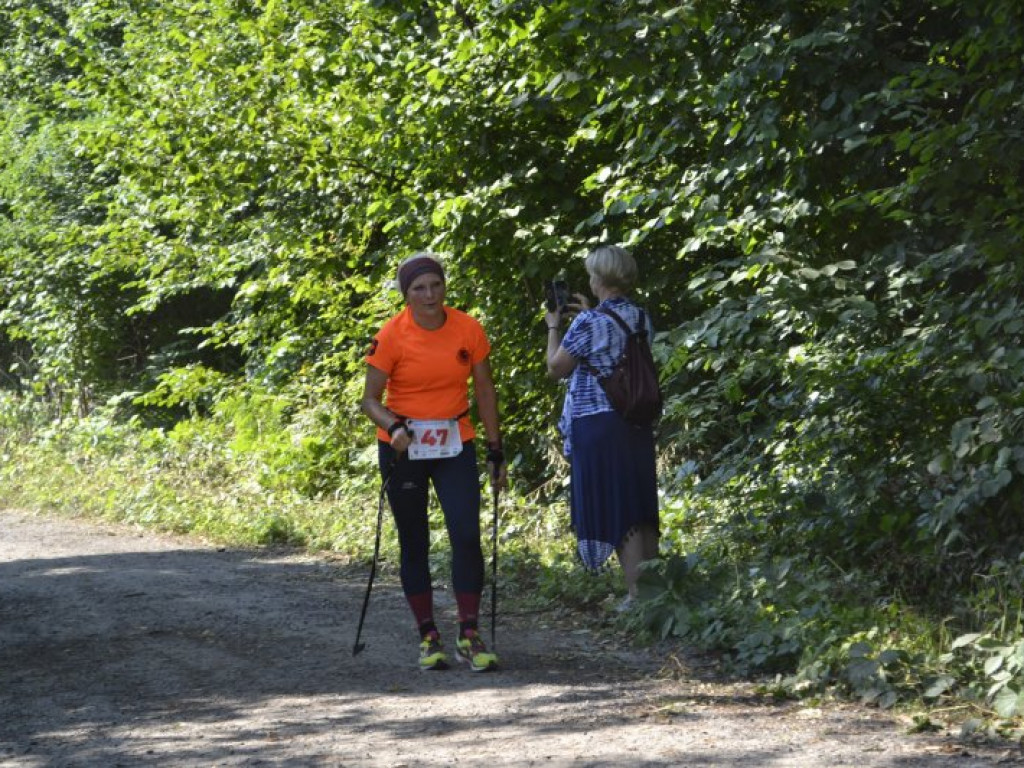 Mistrzostwa Tarnobrzega Nordic Walking (zdjęcia)