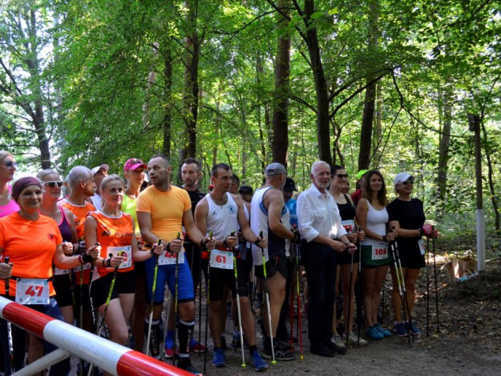 Mistrzostwa Tarnobrzega Nordic Walking (zdjęcia)