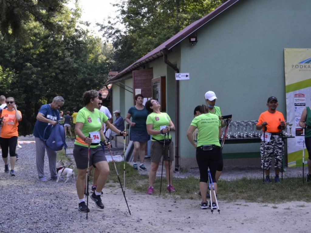 Mistrzostwa Tarnobrzega Nordic Walking (zdjęcia)