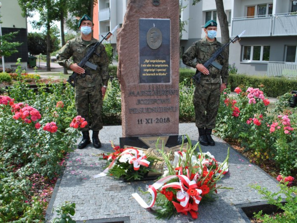 Setna rocznica bitwy warszawskiej w Tarnobrzegu (zdjęcia)