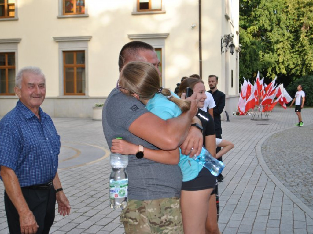 Patriotyczne bieganie w Tarnobrzegu (zdjęcia)