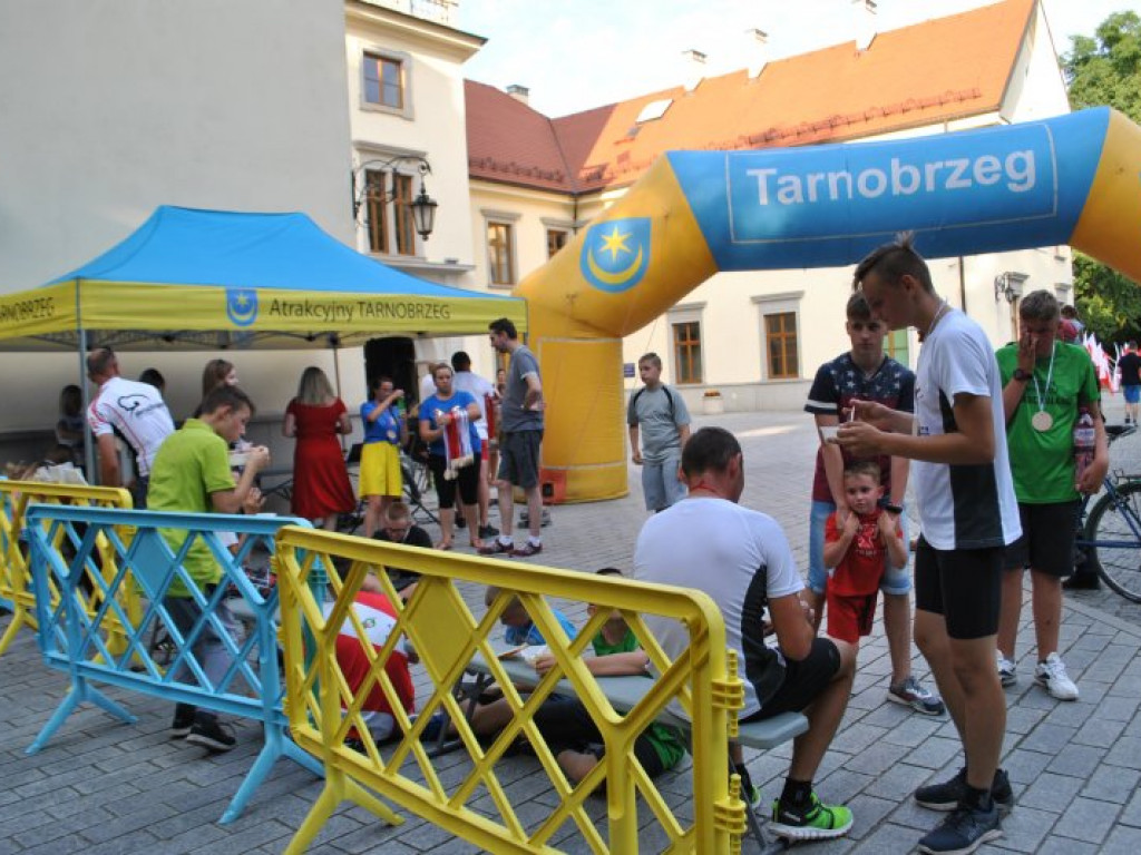Patriotyczne bieganie w Tarnobrzegu (zdjęcia)