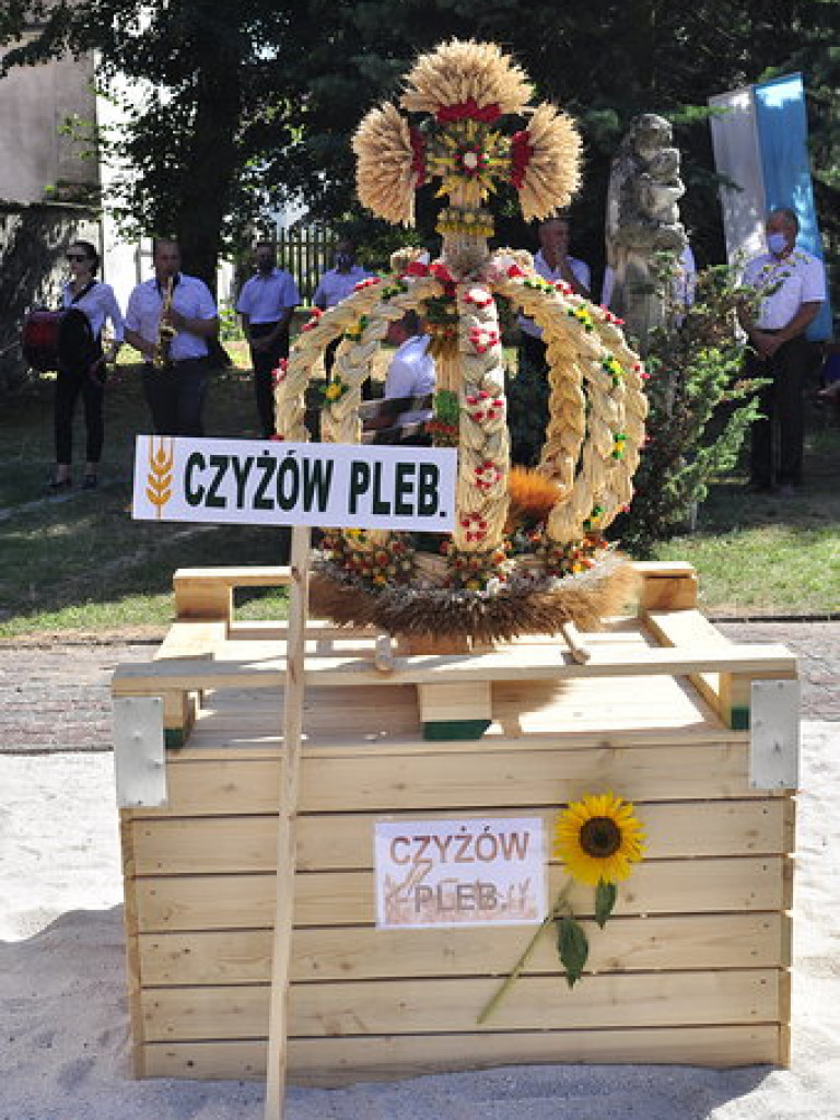 Mieszkańcy gminy Zawichost dziękowali za plony [zdjęcia]