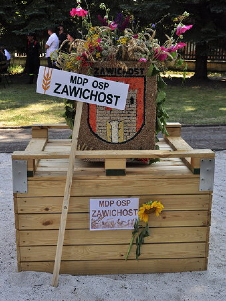 Mieszkańcy gminy Zawichost dziękowali za plony [zdjęcia]