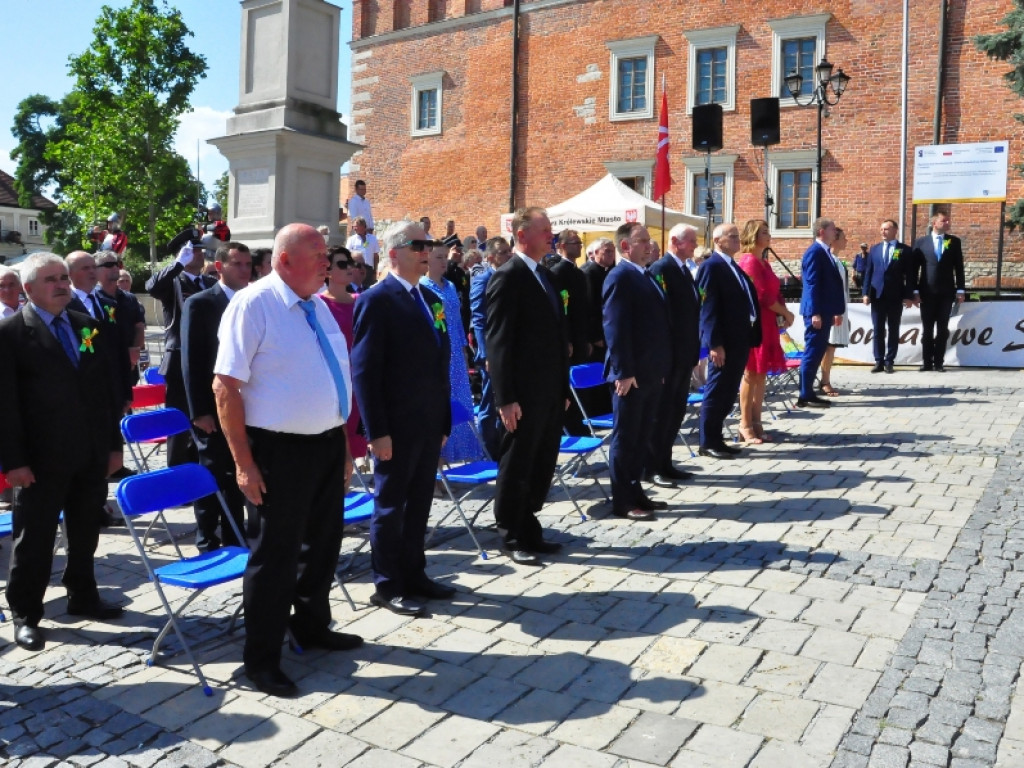 Rolnicy z powiatu sandomierskiego świętowali dożynki [zdjęcia]