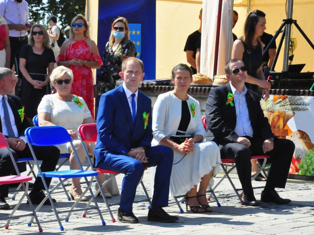 Rolnicy z powiatu sandomierskiego świętowali dożynki [zdjęcia]