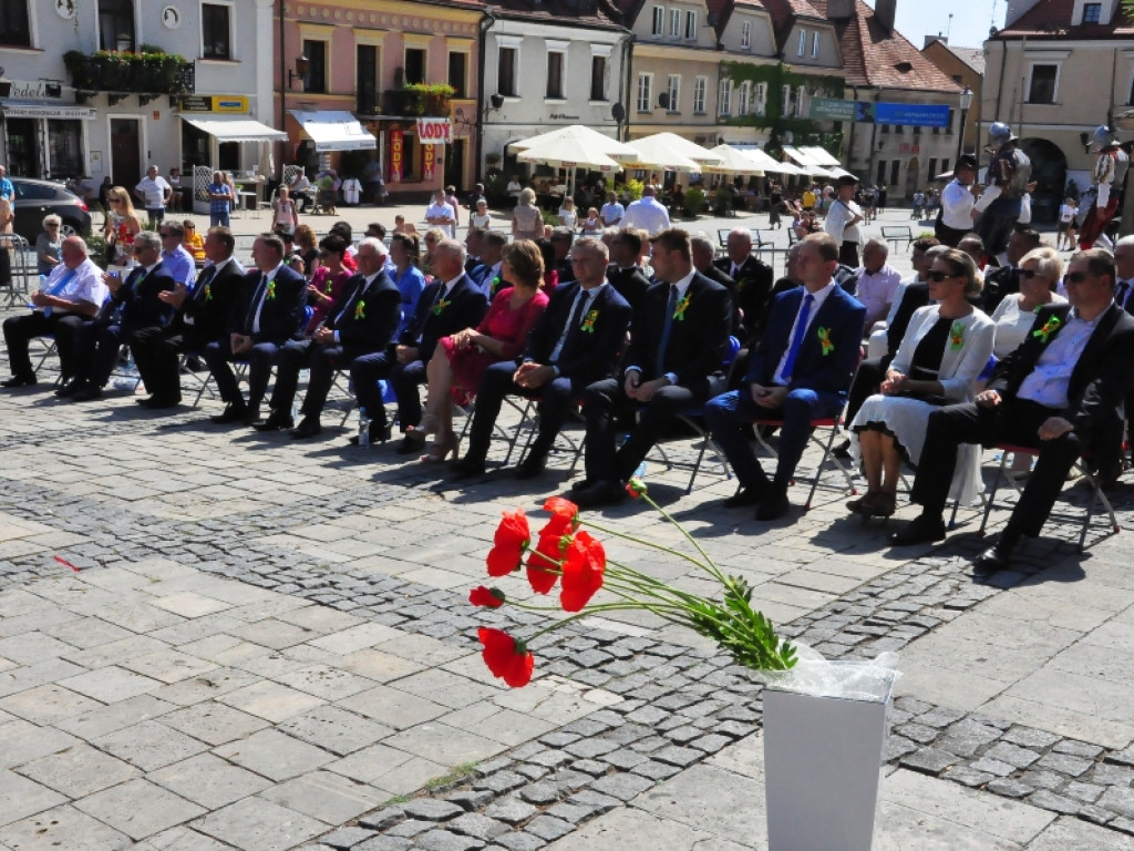 Rolnicy z powiatu sandomierskiego świętowali dożynki [zdjęcia]