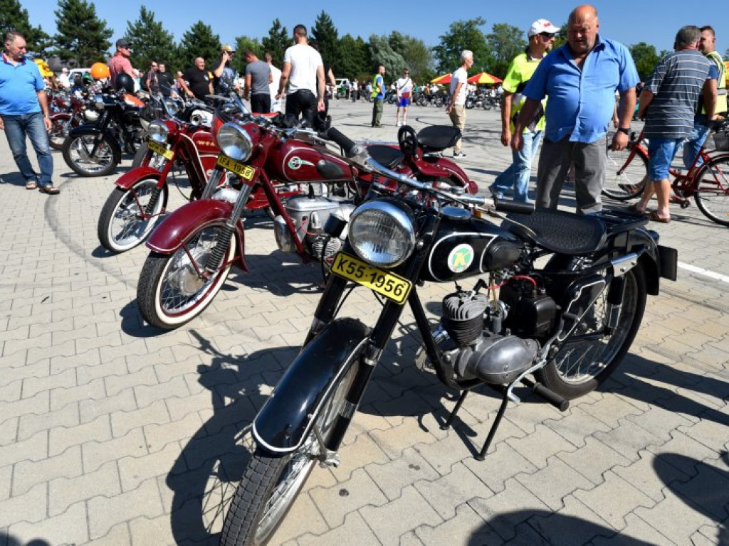 Motocyklowe szaleństwo w Grębowie [zdjęcia]