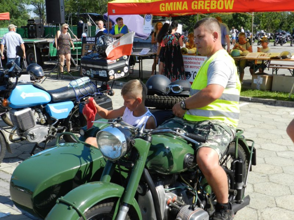 Motocyklowe szaleństwo w Grębowie [zdjęcia]