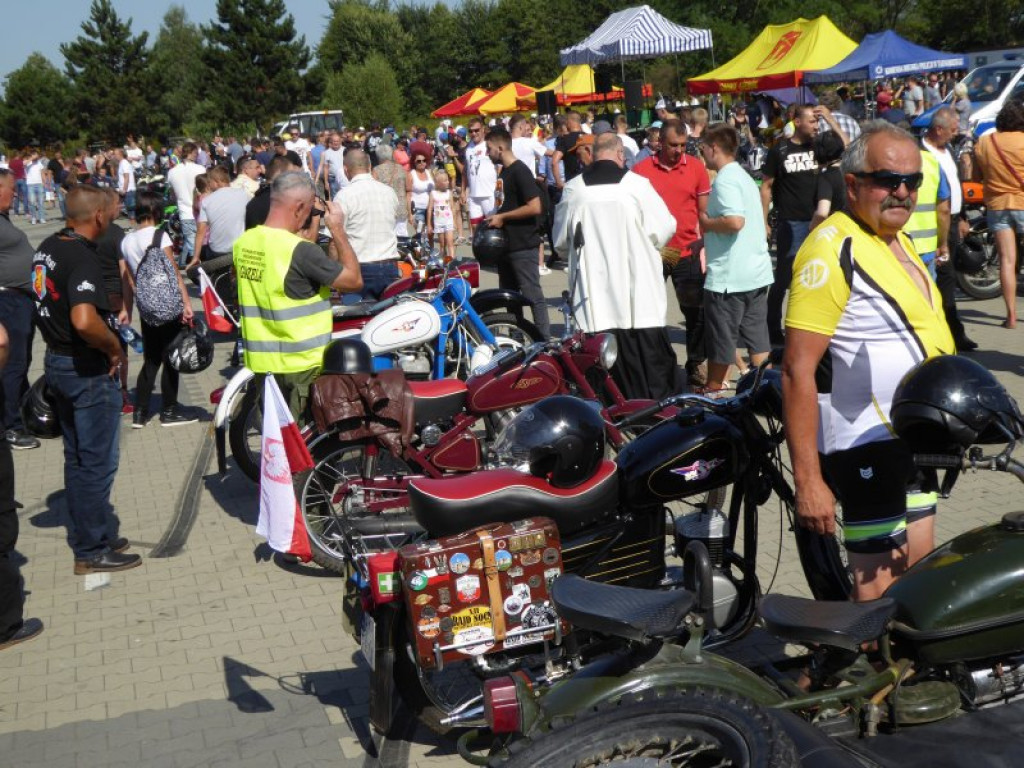Motocyklowe szaleństwo w Grębowie [zdjęcia]