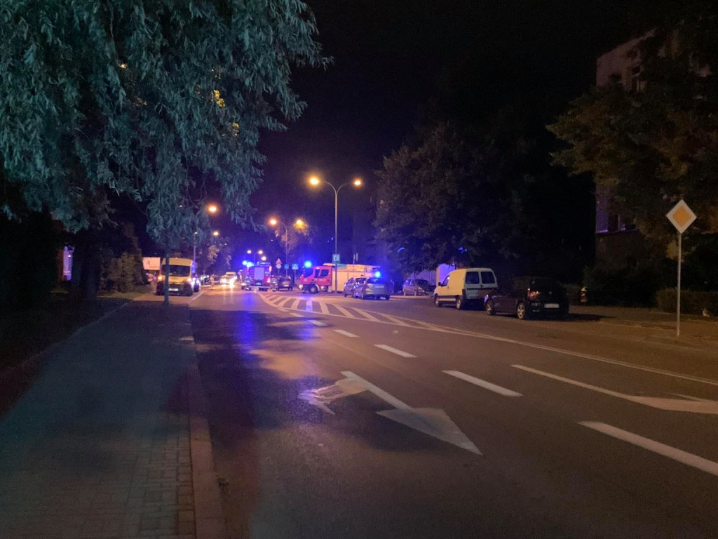 Potrącenie na pasach w Tarnobrzegu. Półtoraroczne dziecko trafiło do szpitala [zdjęcia]