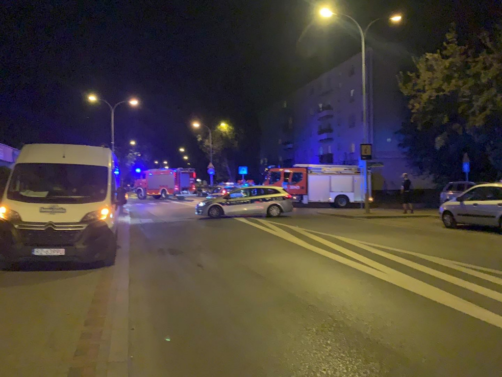 Potrącenie na pasach w Tarnobrzegu. Półtoraroczne dziecko trafiło do szpitala [zdjęcia]