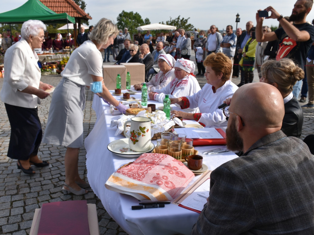 Słodka rywalizacja na dziedzińcu zamkowym. Kto otrzymał 