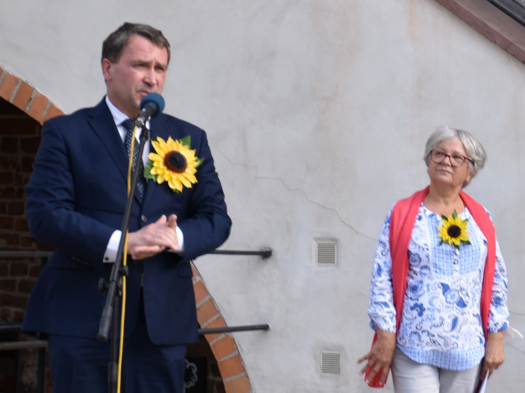 Amazonki propagowały profilaktykę. Marsz Pier[w]si przeszedł przez sandomierską starówkę [zdjęcia]