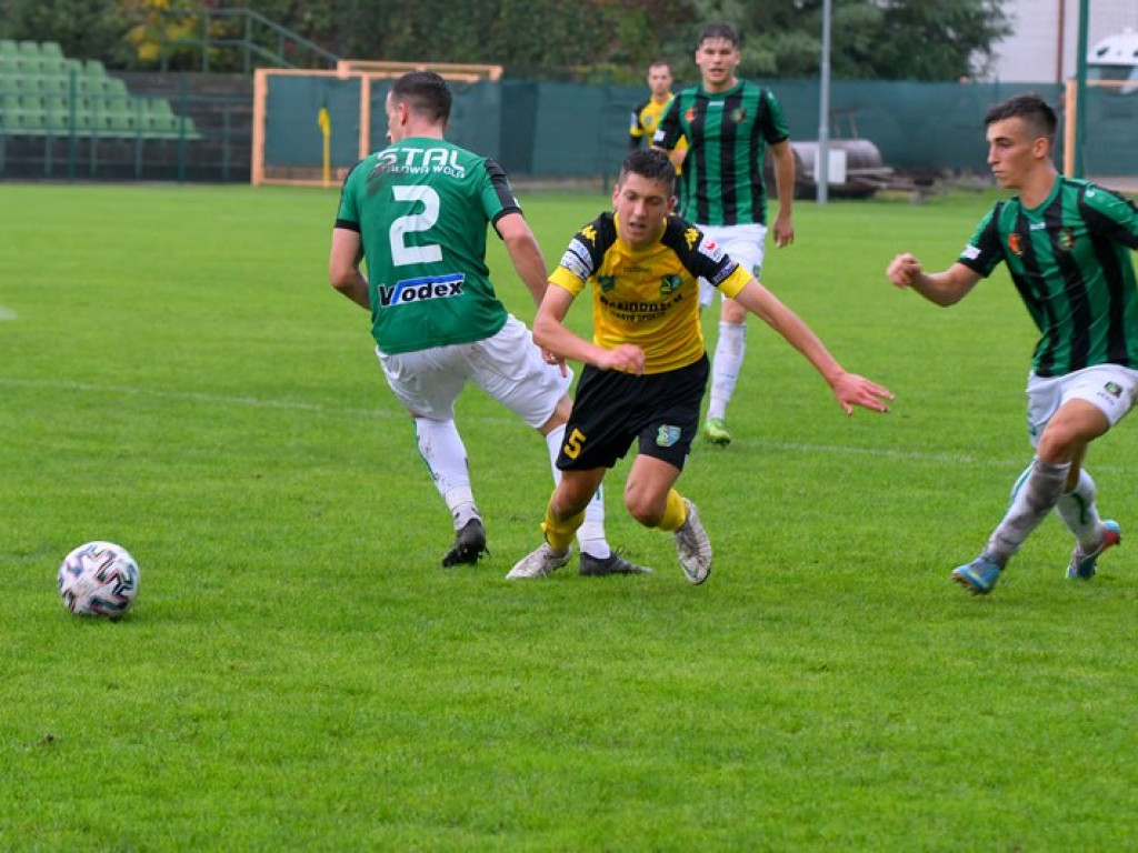 Stal wygrywa derby. Kompromitujący występ Siarki [zdjęcia]