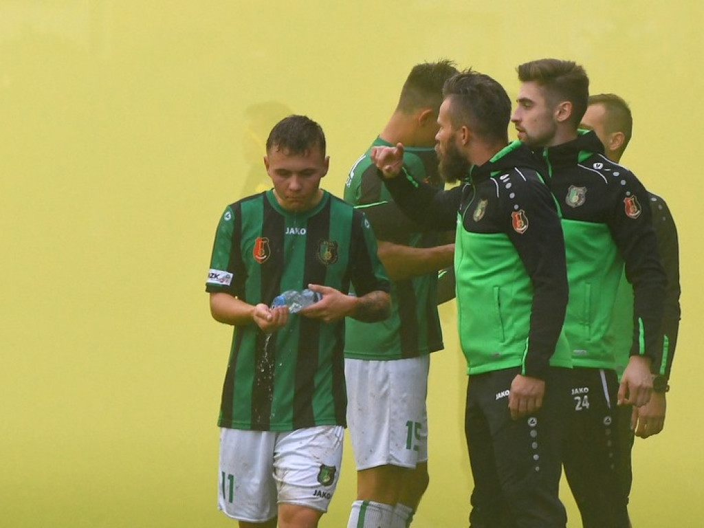 Stal wygrywa derby. Kompromitujący występ Siarki [zdjęcia]