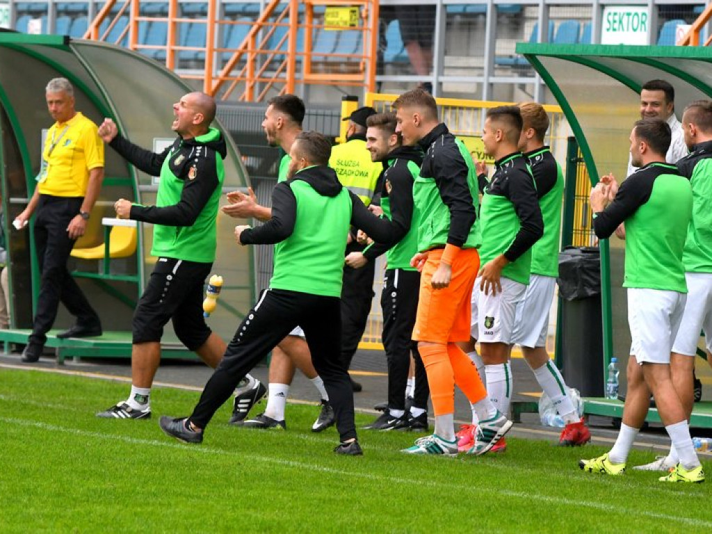 Stal wygrywa derby. Kompromitujący występ Siarki [zdjęcia]