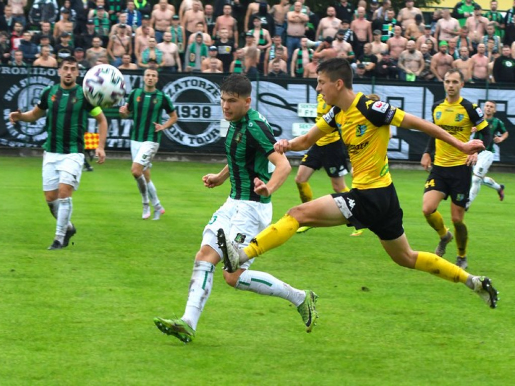 Stal wygrywa derby. Kompromitujący występ Siarki [zdjęcia]