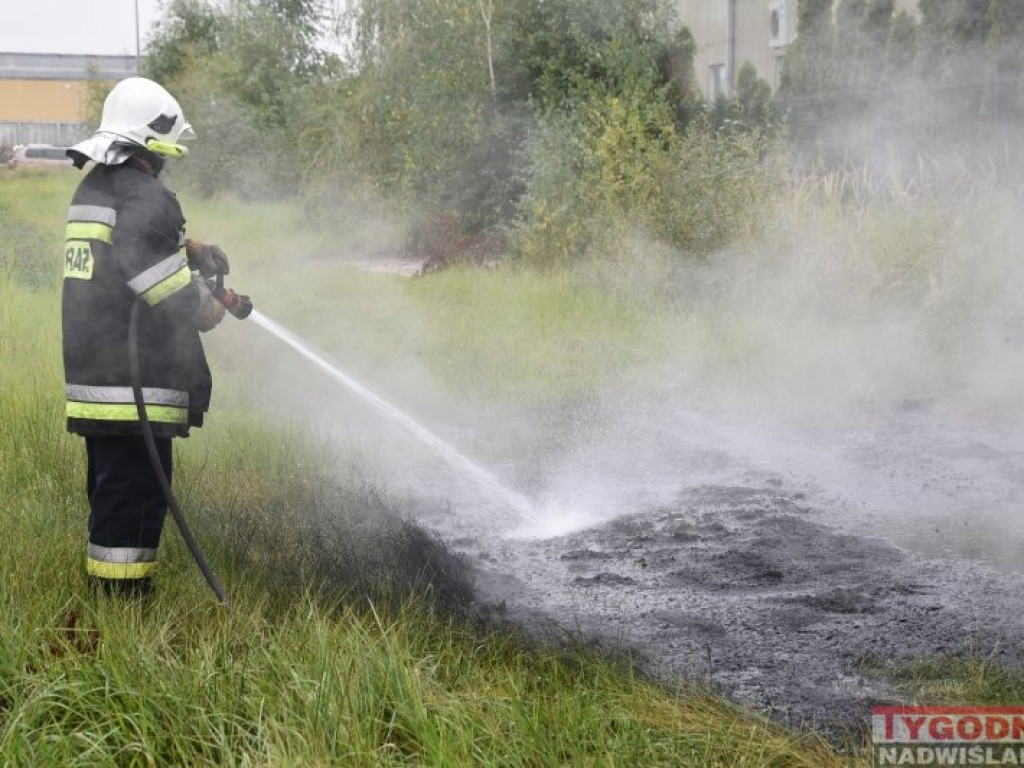 Potężny pożar w Chmielowie [zdjęcia]