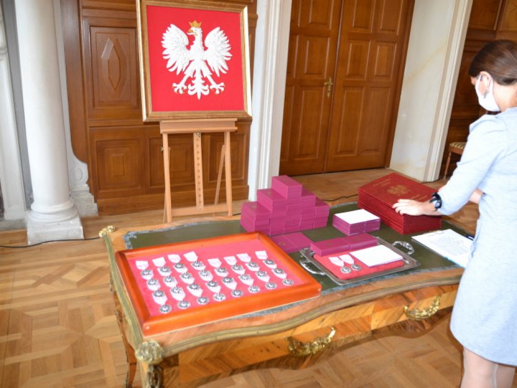 Gody w blasku złota i diamentów [zdjęcia][wideo]