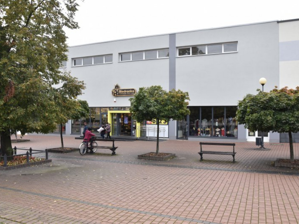 Biedronka stawia na Tarnobrzeg - kolejny market w remoncie [zdjęcia]