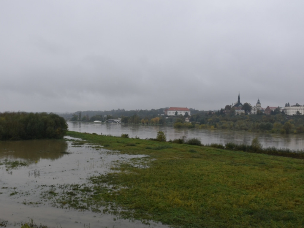 Wisła w Sandomierzu opada  [zdjecia, wideo]