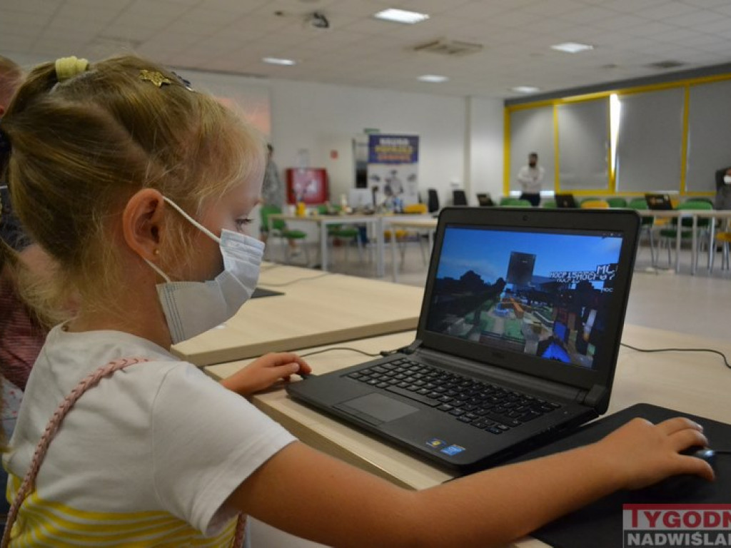 Bezpieczne zajęcia z robotyki dla dzieci! Trwają zapisy!