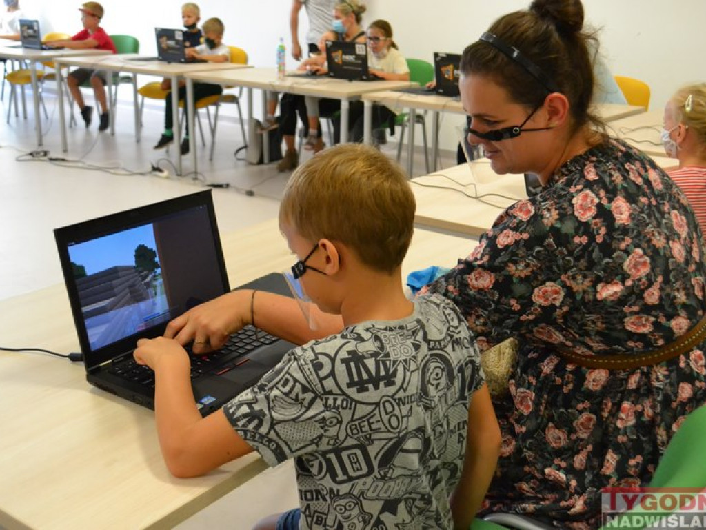 Bezpieczne zajęcia z robotyki dla dzieci! Trwają zapisy!