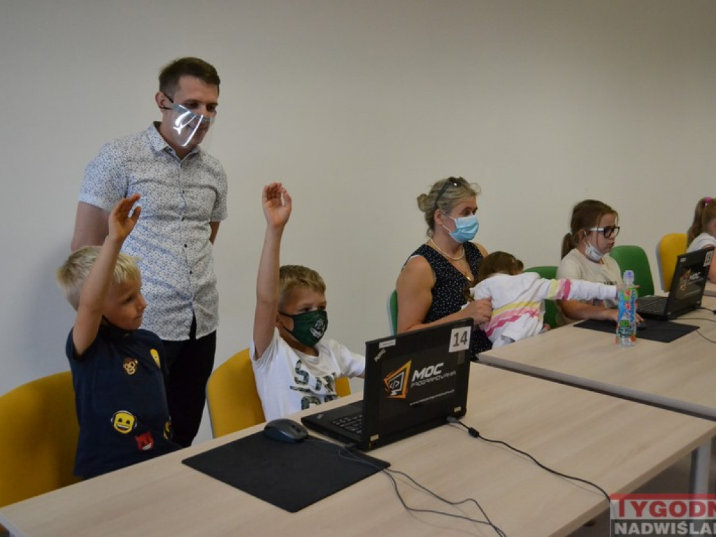 Bezpieczne zajęcia z robotyki dla dzieci! Trwają zapisy!