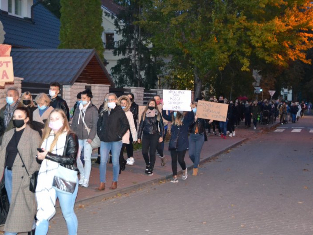 Kolejny dzień protestów kobiet w Tarnobrzegu [zdjęcia] [wideo]