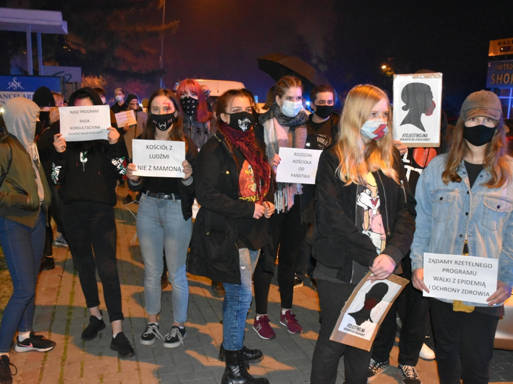 Spokojny protest w Sandomierzu [wideo] [zdjęcia]