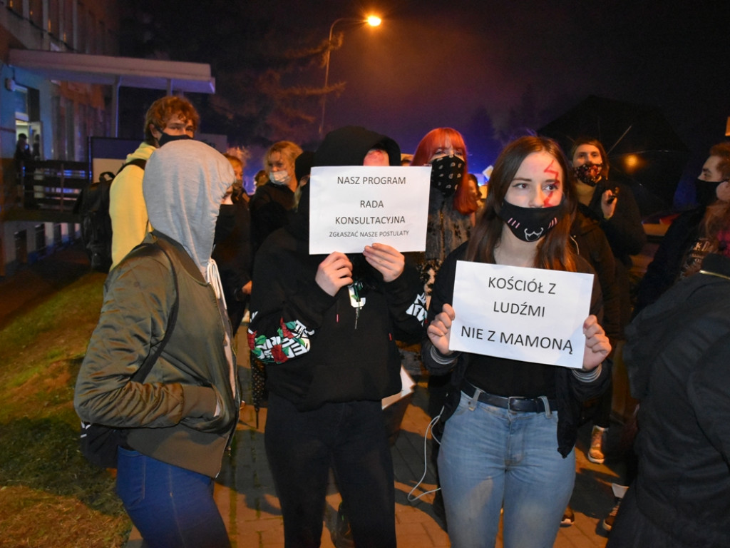 Spokojny protest w Sandomierzu [wideo] [zdjęcia]