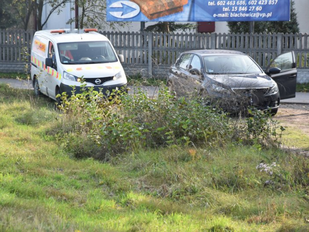 Nowa Dęba. Kolizja 3 samochodów na krajowej 