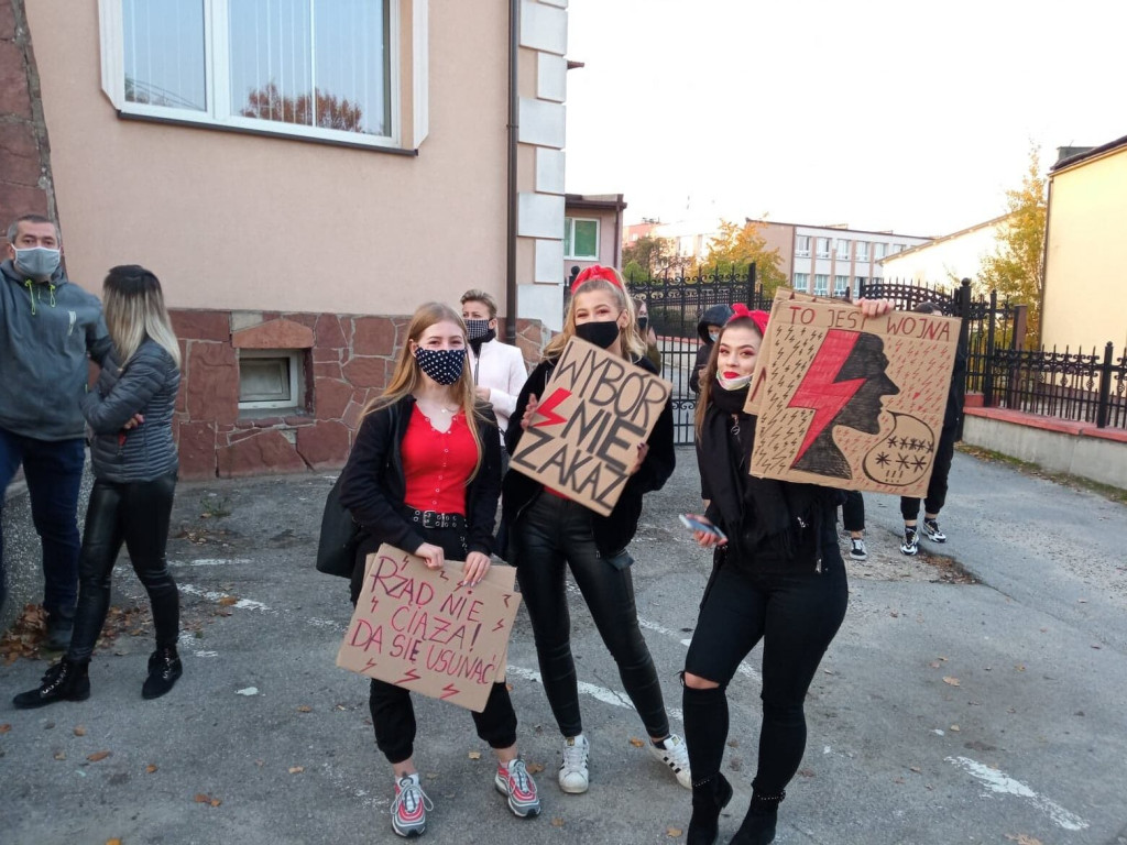 Zaprotestowali także w Staszowie [wideo] [zdjęcia]