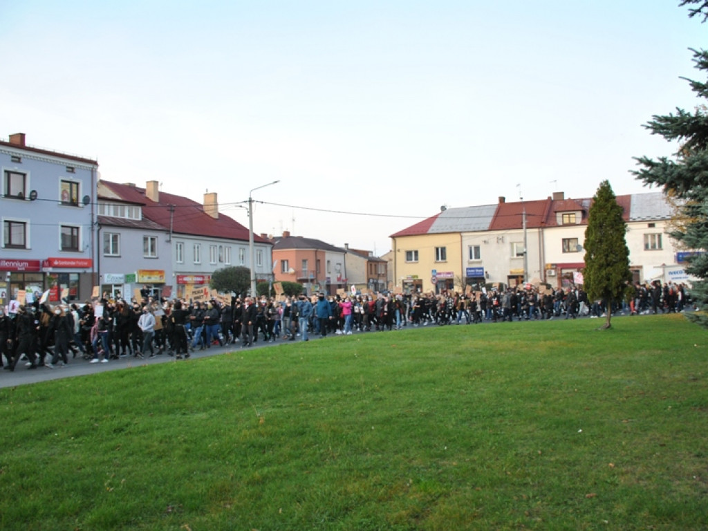 Strajk Kobiet w Staszowie (duża galeria zdjęć)