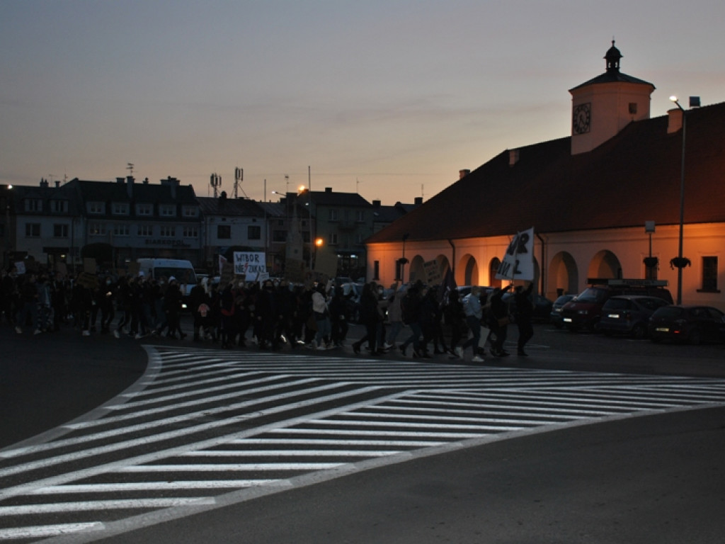 Strajk Kobiet w Staszowie (duża galeria zdjęć)