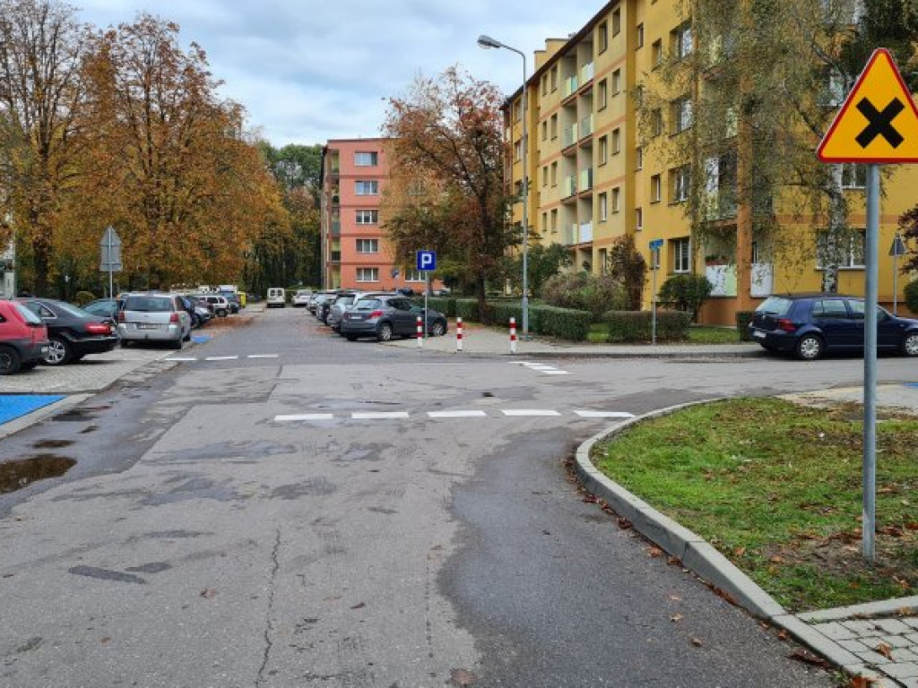 Tarnobrzeg. Reorganizacja ruchu, nowe oznakowanie [zdjęcia]